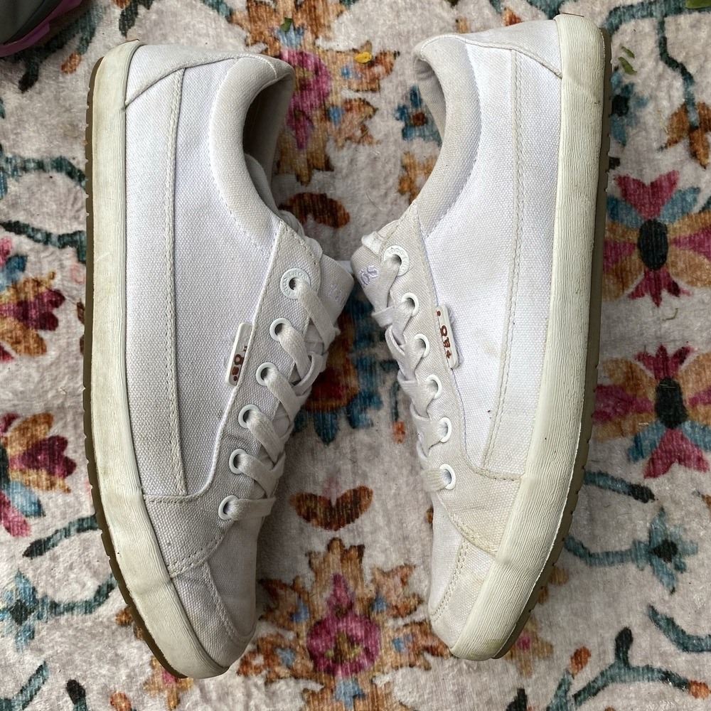 Taos Women's Moc Star Sneaker Off White Size 9